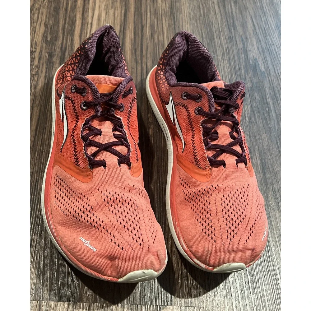 Altra Solstice Womens Size US 7 Coral Zero Drop Running Shoes